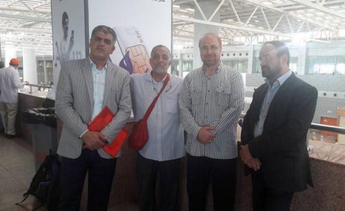  عکس/ قالیباف عازم مکه شد