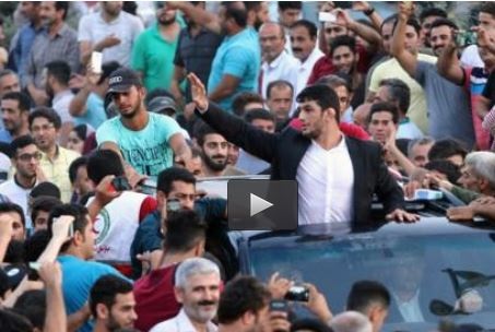 فیلم/ استقبال پرشور جویباری ها از یزدانی