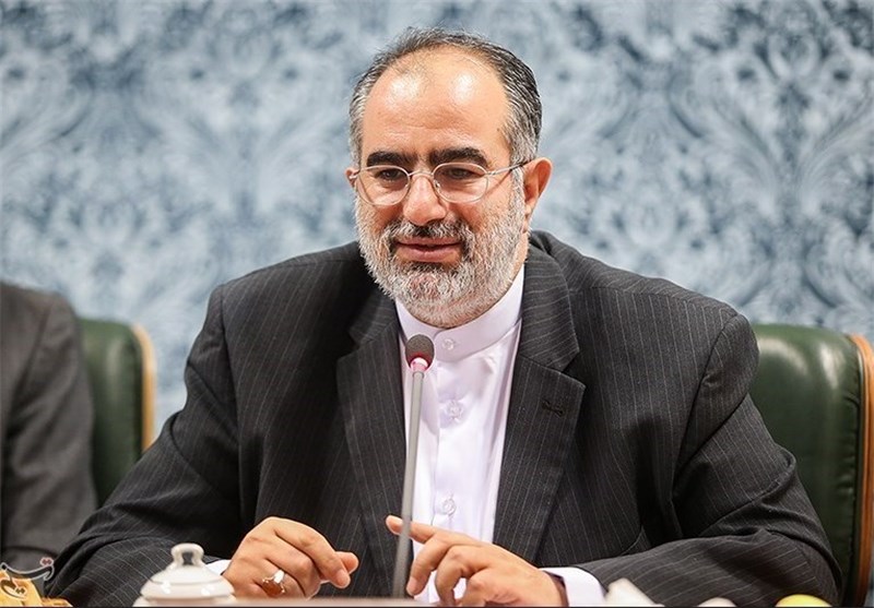 «آشنا» در سمت خود ابقا شد