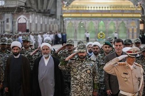  عکس/تجدید میثاق فرماندهان قرارگاه پدافند هوایی با امام راحل