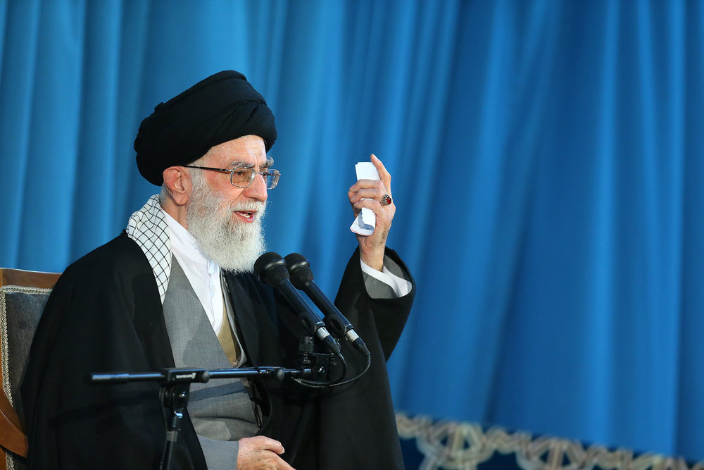 از انتقادات تند و صریح طلاب جوان تا زینت‌المجلسی مسئولان/ رهبر انقلاب: نگویید «آمده بودیم» بگویید «آمده‌ایم»