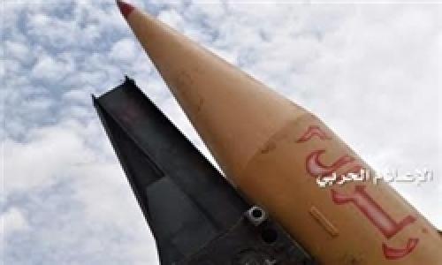 مواضع شبه نظامیان ائتلاف سعودی در غرب یمن هدف شلیک ۲ موشک قرار گرفت