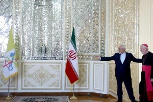  عکس/ دیدار وزیر امور خارجه واتیکان با ظریف