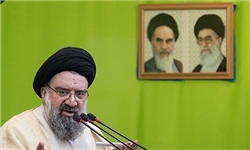 منبر و محراب جای بازی‌های سیاسی، جناحی و قبلیه‌ای نیست/ نباید منبر سکّوی حزبی گروه‌ها شود