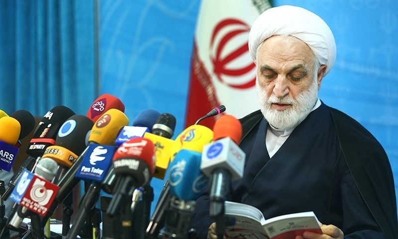 کمک یک مسئول به قاچاقچی قابل اغماض نیست/صدور کیفرخواست ۱۲ متهم پرونده گمرکات بوشهر