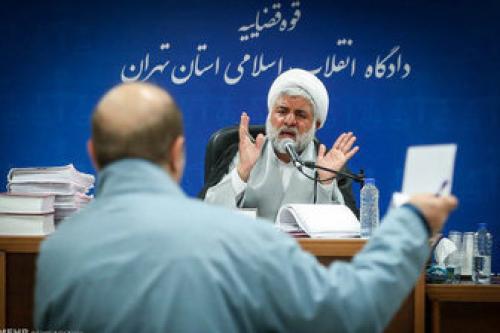  بابک زنجانی از دادگاه اخراج شد 