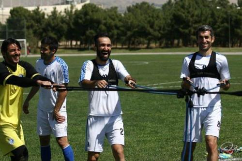 سوپرایز جنجالی استقلال به هوادران:بازگشت ستارگان آبی پوش به اردوگاه استقلال/بازگشت مرد شماره یک استقلال به جمع آبی پوشان/پشت پرده اخراج ستارگان آبی پوش لو رفت/فوری