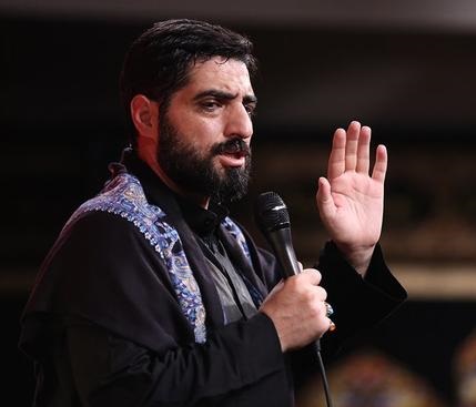 عکس/ سیاوش خیرابی در مراسم شب ششم محرم