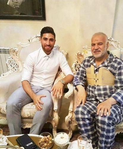 عکس/ عیادت علیرضا جهانبخش از حبیب کاشانی