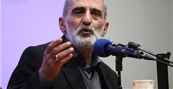 بفرمائید که امام‌حسین علیه‌السلام قصد داشتند چه امتیازی به دشمن بدهند/ شما چرا بدتان نمی‌آید؟!
