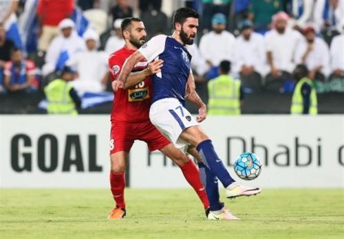 کارسخت پرسپولیس برای بالارفتن ازکوه درعمان 