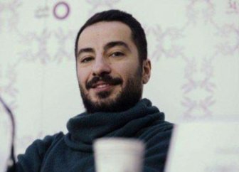 نقش متفاوت نوید محمدزاده در تئاتر !