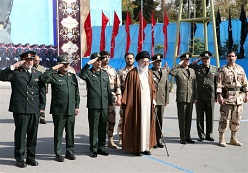حضور فرمانده معظم کل قوا در مراسم دانش‌آموختگی 
