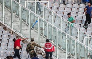 درگیری فیزیکی میان هواداران استقلال و پرسپولیس