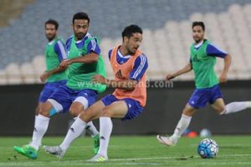  بازگشت نورافکن به تمرین استقلال