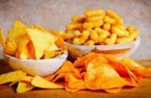 حقایق عجیب درباره تنقلات محبوب شما