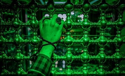 عکس/  پیاده روی اربعین حسینی از قبرستان وادی السلام 