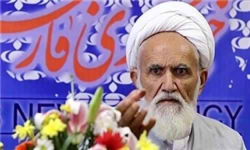 آیت‌الله حائری شیرازی درگذشت پدر سردار سلیمانی را تسلیت گفت