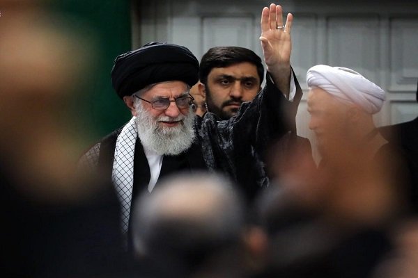 مسیر طی‌شده انقلاب نشانه‌هایی امیدبخش دارد