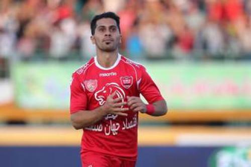  خبری خوب برای گل محمدی/ بازیکن سابق پرسپولیس نیم فصل در تراکتورسازی 