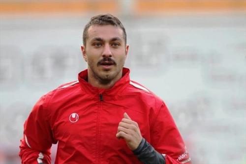 سوپرایز برانکو و پرسپولیس به هوادران پرسپولیس:ستاره محبوب هواداران استقلال به  پرسپولیس پیوست/بازیکن جنجالی درچند قدمی سرخ پوشان/بمب پرسپولیس منفجرشد