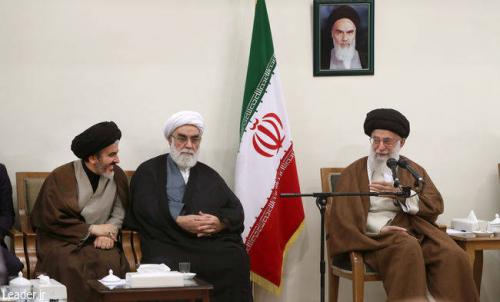 انگیزه‌های قوی برای فراموشی یاد شهدا وجود دارد / نباید اجازه داد یاد شهیدان در اثر جلوه‌های کاذب فراموش شود