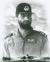 خلبانی که بودنش قلب رهبر انقلاب را آرام می‌کرد/زندگینامه سرلشگر خلبان عباس بابایی+فیلم ومداحی