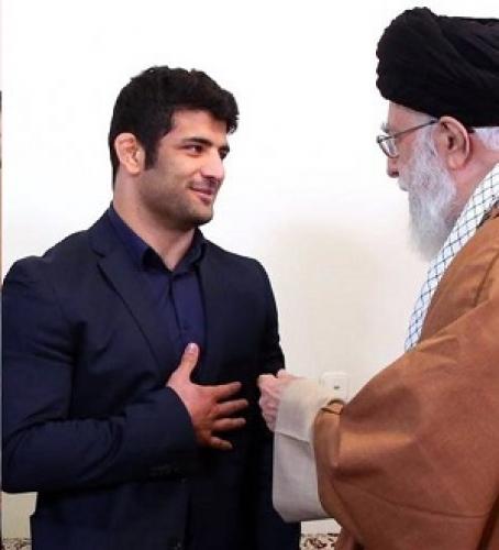  عکس/ دیدار علیرضا کریمی با رهبر انقلاب
