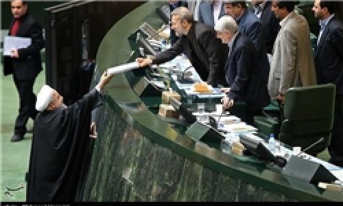 داده‌نمایی لایحه بودجه ۹۷ منتشر شد/ ۷۰ درصد هزینه جاری صرف حقوق کارمندان می‌شود