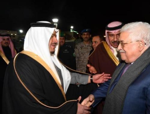  عکس/ محمود عباس وارد عربستان شد