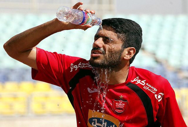 جنجال در اردوگاه پرسپولیس ادامه دارد:جدایی سومین ستاره جنجالی سرخ پوشان قطعی شد