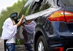 شکاف طبقاتی در دولت روحانی تشدید می شود