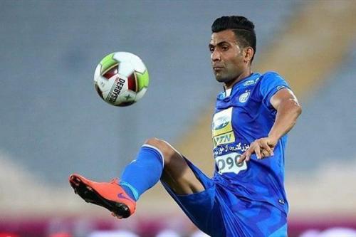 بمب خبری پرسپولیس منفجرشد:مهاجم سابق استقلال رسما به پرسپولیس پیوست