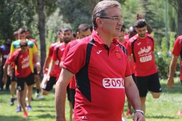  برانکو فعلا با پرسپولیس تمدید نمی‌کند