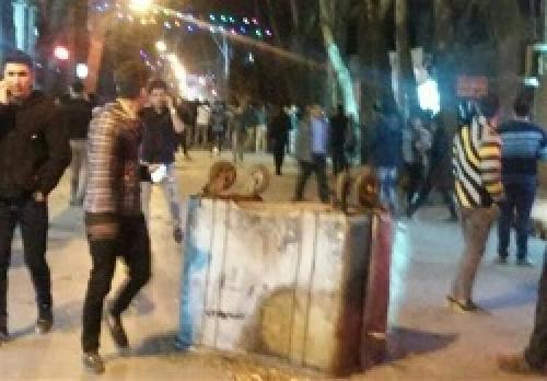 اتمام حجت با ضربه زنندگان  به اصل نظام 