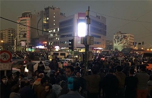  آشوب‌های خیابانی و کمک به ایران هراسی