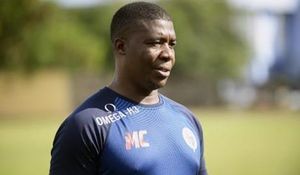  دستیار جدید شفر تماشاگر دیدار استقلال