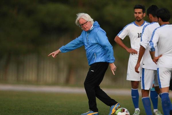 زلزله شفردراردوگاه استقلال:خروجى هاى استقلال در نقل و انتقالات مشخص شدند/اخراج شاه ماهی از استقلال قطعی شد