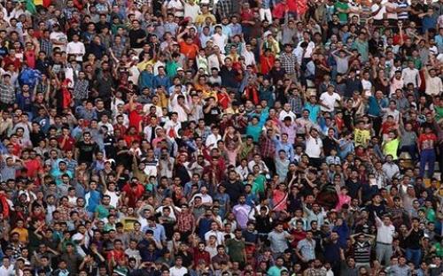 درگیری وزدوخورد هوادران پرسپولیس ومشکی‌پوشان/درگیری بازیکنان در رختکن با یکدگیر