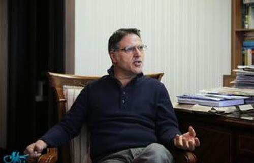 تئوریسین‌های چپ می‌گویند آشوب بزرگتر در پیش است/«خوک ایرانی» با منورالفکرها وارد برلین شد