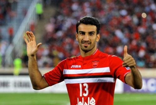 آتش بازی نقل انتقالات شفر در زمین پرسپولیس:ستاره پرسپولیس به سمت استقلالی‌ها غش کرد/مذاکرات ستاره سرخ پوشان با استقلال