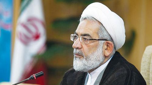 دادستان‌ها در دفاع از حقوق عامه کوتاه نیایند/ تاکید بر استفاده از مجازات‌های جایگزین حبس/دوتابعیتی‌ها معرفی و با آن‌ها برخورد شود 