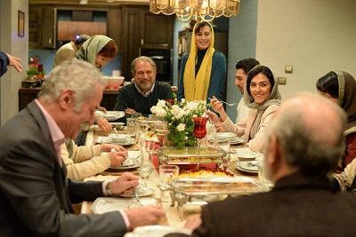 از رونویسی «منیژه حکمت» از اصغر فرهادی تا خواب جشنواره در «کامیون»