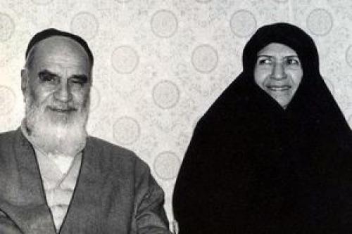 شوخی همسر امام خمینی قبل از دستگیری امام