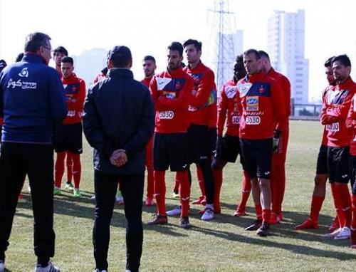 زلزله 8ریشتری در اردوگاه پرسپولیس:جدایی ستارگان پرسپولیس قطعی شد/مذاکرات پنهانی ستارگان پرسپولیس با دوتیم عربی