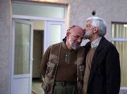 عکس/بوسه سعید جلیلی بر پیشانی سردار