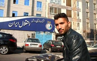 اتش بازی شفر در زمین پرسپولیس:قرارداد ستاره جنجالی سرخ پوشان بااستقلال امضا شد/یاغی پرسپولیس رسما به استقلال  پیوست /فوری