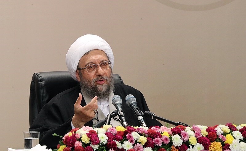  آملی لاریجانی: وقتی به پرونده‌های فساد ورود می‌کنیم انگ سیاسی‌کاری می‌خوریم 
