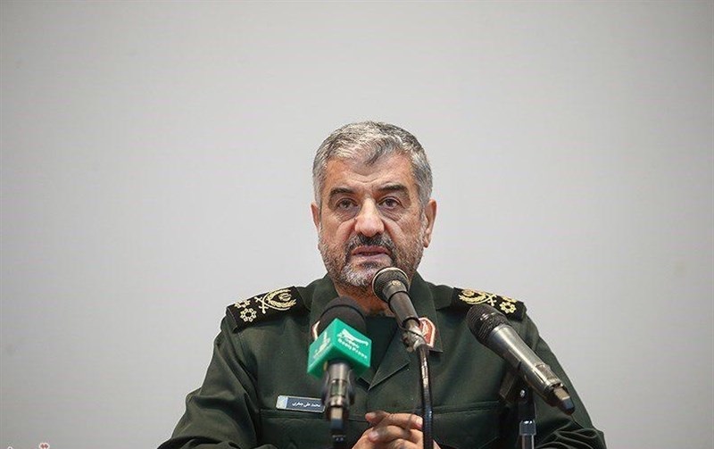  پیام فرمانده کل سپاه به ابراهیم حاتمی‌کیا 