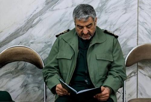  عکس/فرمانده سپاه در مراسم ختم شهدای پاسداران